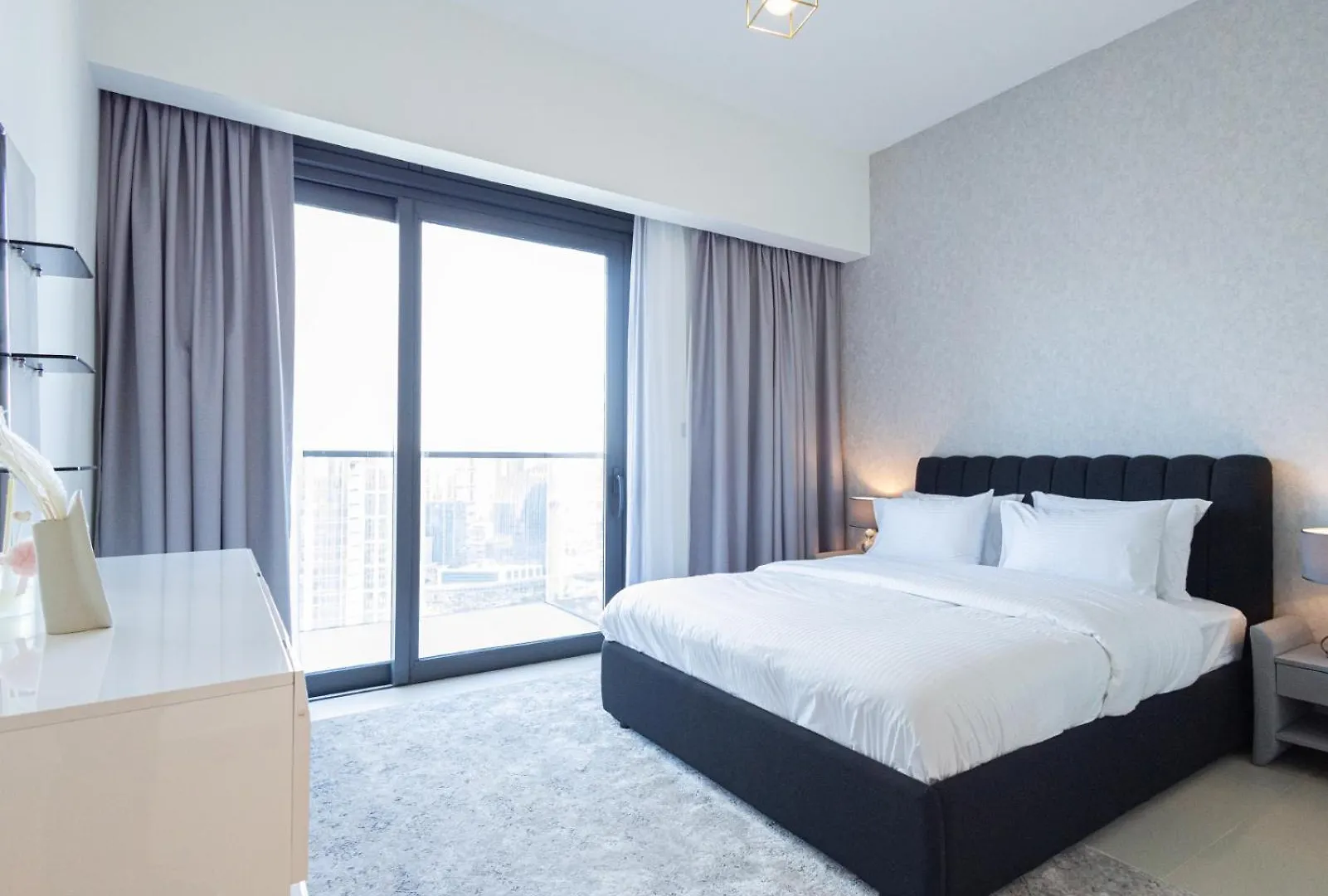 Mh - Act Tower - Downtown - Burj View 3Bhk -Ref4001 Apartment Dubai United Arab Emirates